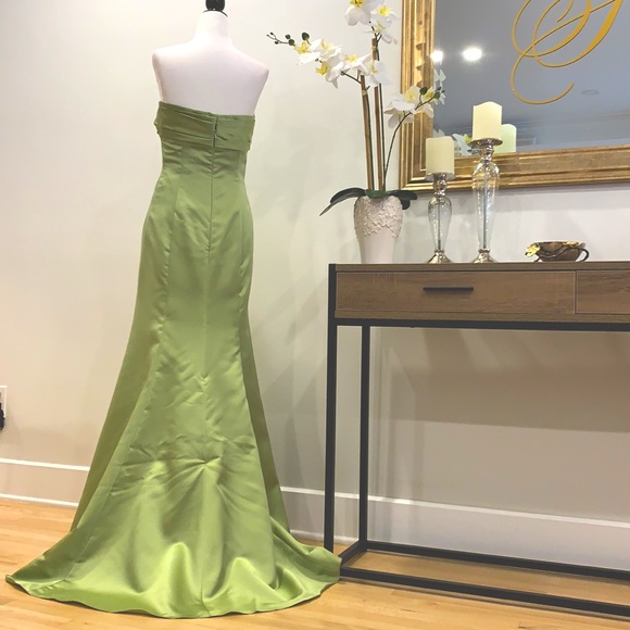 LOVE - Green Dress - Size 6 - Picture 5 of 5